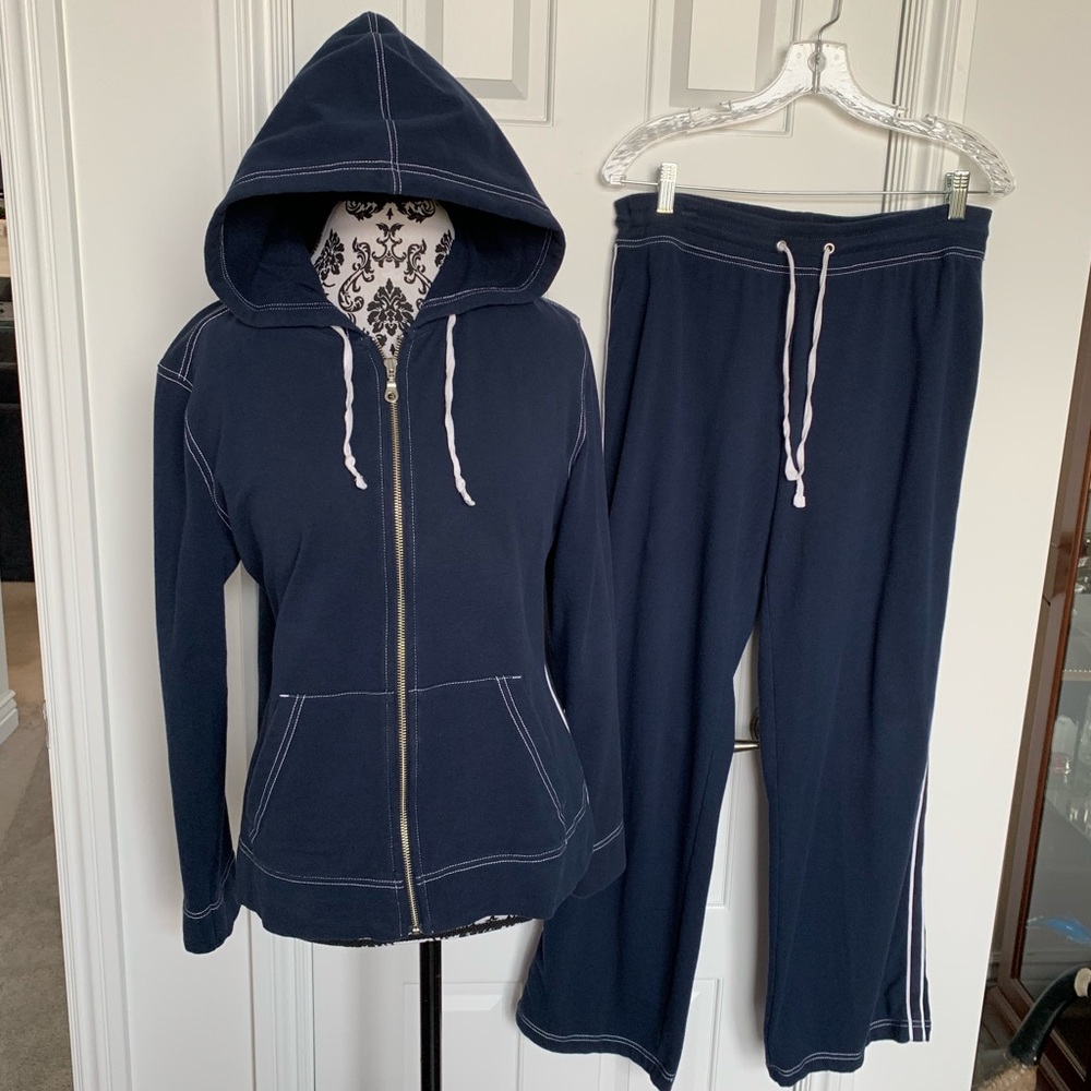Bass L/M track suit